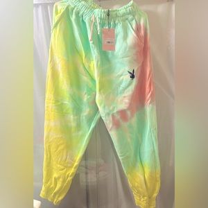 MISSGUIDED PLAYBOY SWEATPANTS